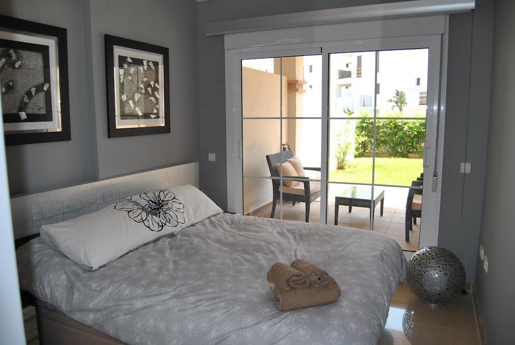 라칼라데미야스 Oasis De La Cala 아파트 객실 사진